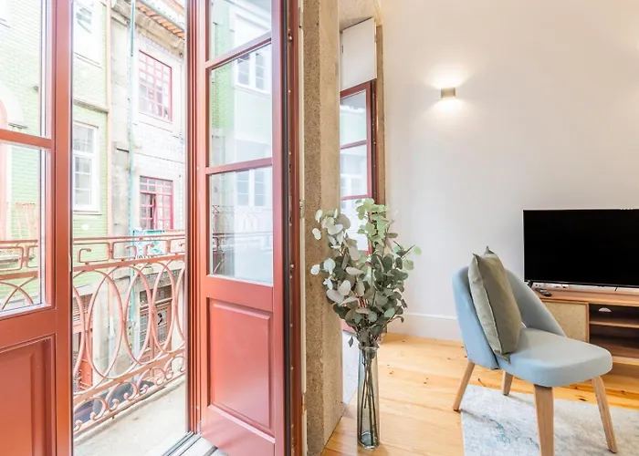 Apartament Sol Downtown With Juliet Balcony