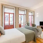 Apartamento Sol Downtown With Juliet Balcony