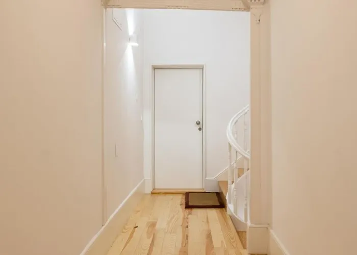 Apartamento Sol Downtown With Juliet Balcony Oporto